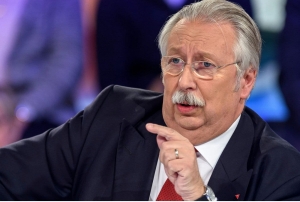 ANDRE FLAHAUT, ministre en faveur d&rsquo;une soci&eacute;t&eacute; juste et &eacute;galitaire