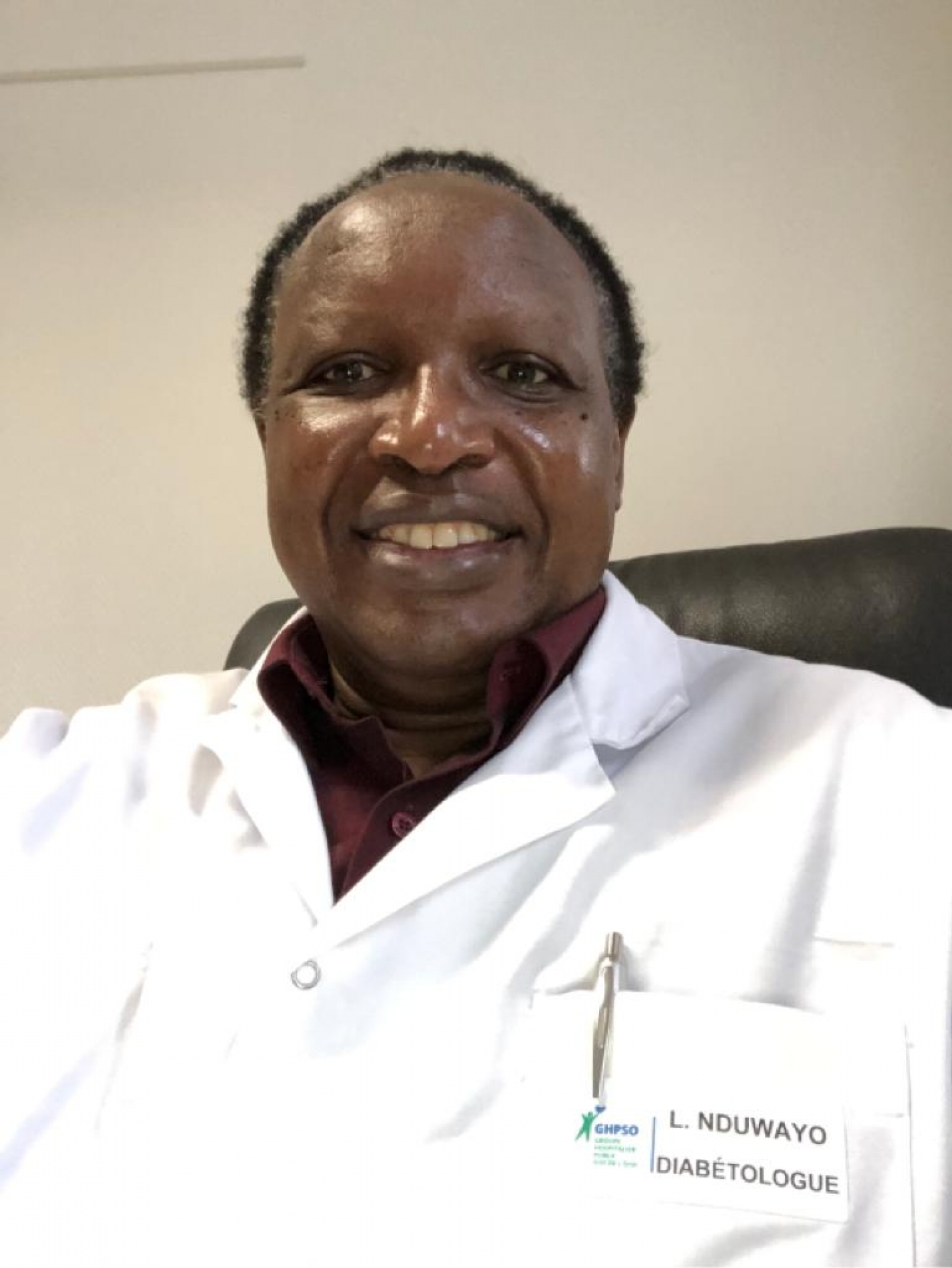 Invit&eacute; du mois au journal "&OElig;il d&rsquo;humanit&eacute;": DR Nduwayo L&eacute;onard