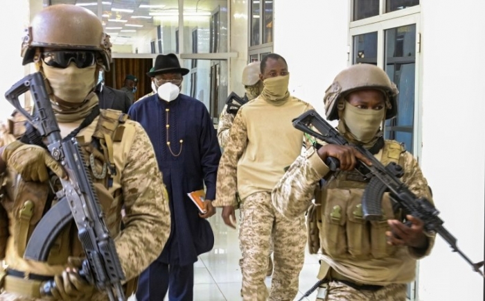 Mali : une transition au pas de charge