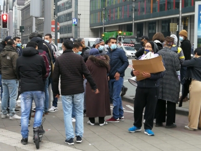 Belgique :&nbsp;R&eacute;volt&eacute;s, les sans-papiers manifestent